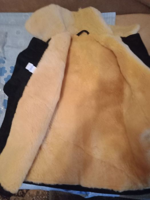 Подарю Пальто детское на натуральном меху