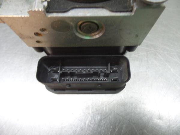 ABS TOYOTA Yaris (_P13_)