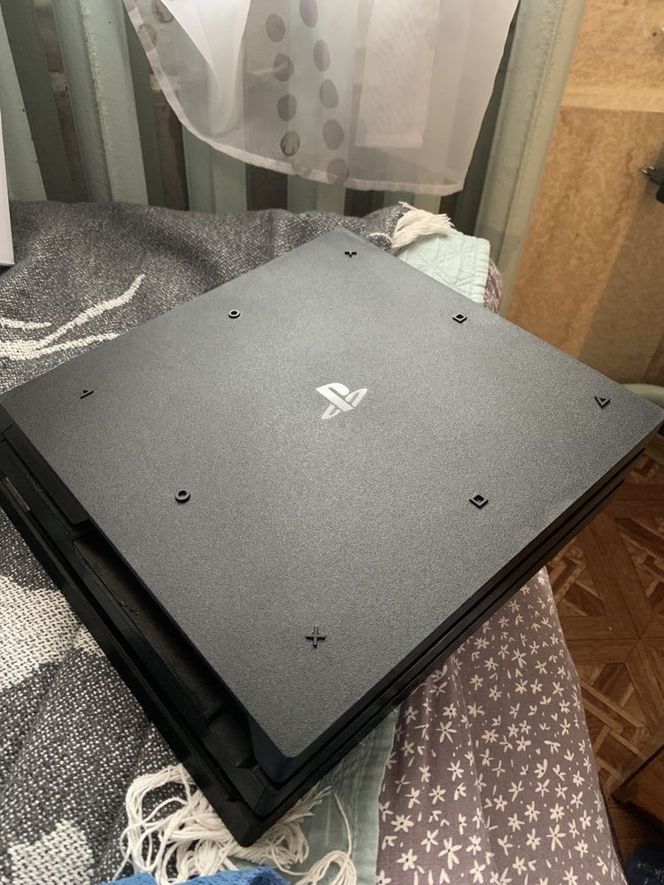 Sony PlayStation 4Pro, ідеальний стан.