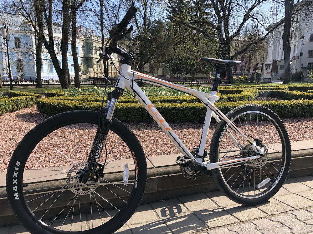 Велосипед GT Avalanche 3.0 в гарному стані