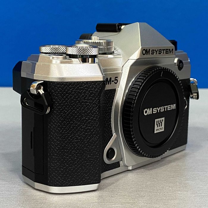 OM System OM-5 (Body) - 20.4MP - NOVA - 3 Years Warranty64284358397057124