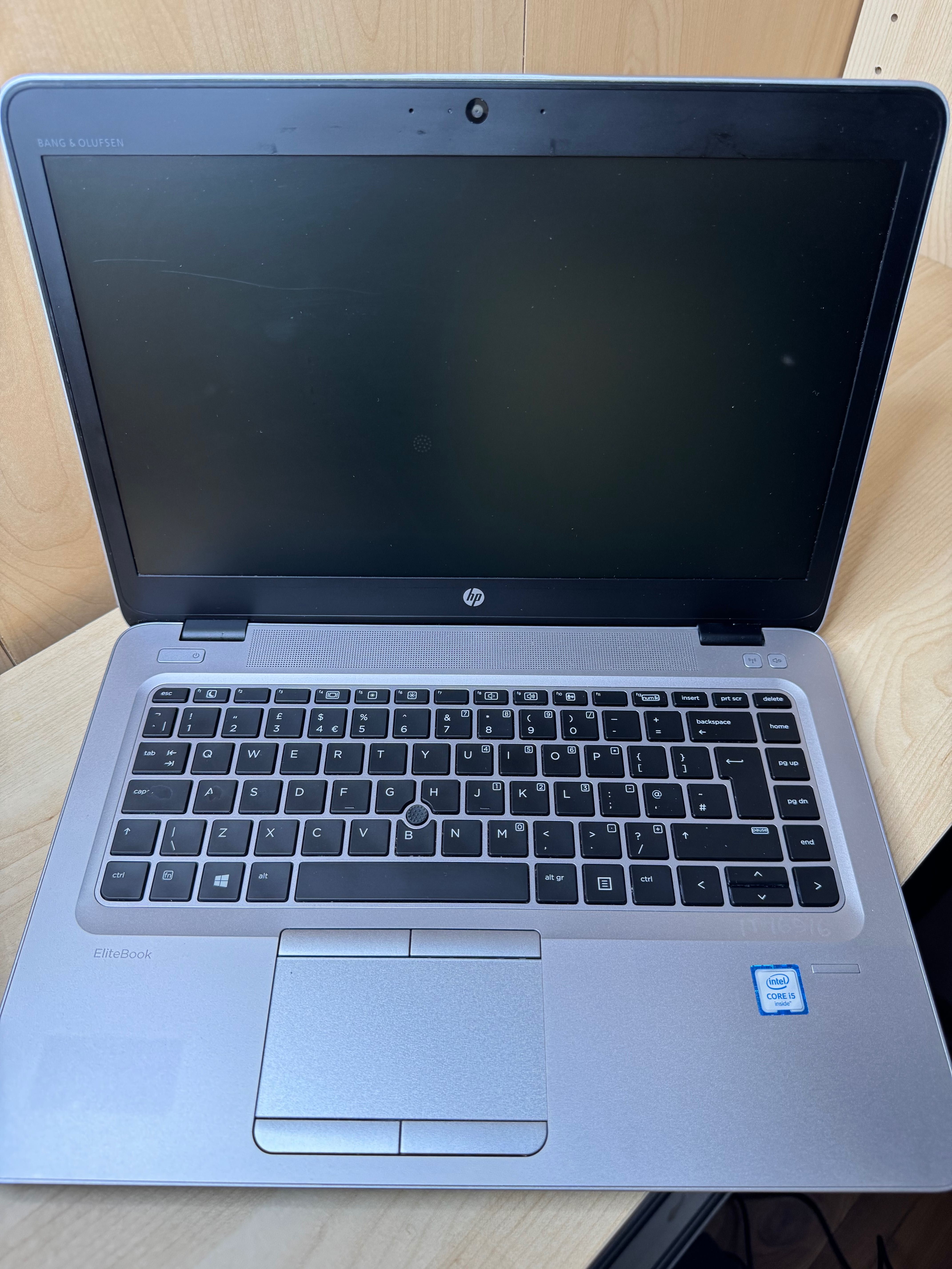 Ultrabook HP Elitebook 840 G3 14” i5 8GB DDR4 256 SSD WIN11