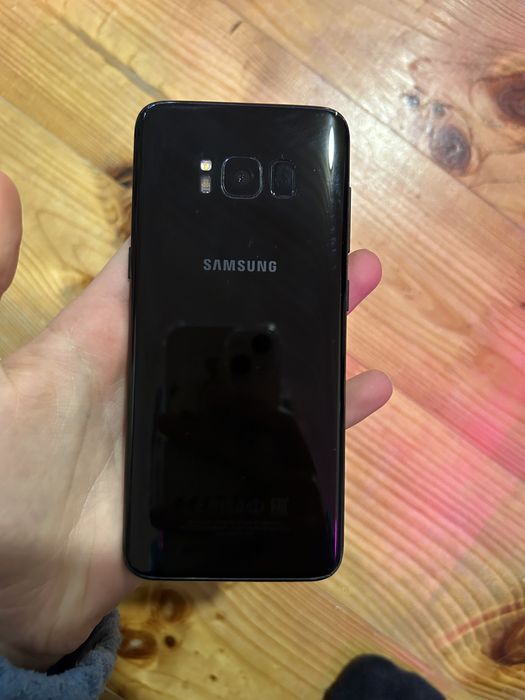 Samsung galaxy s8 з розбитим екраном