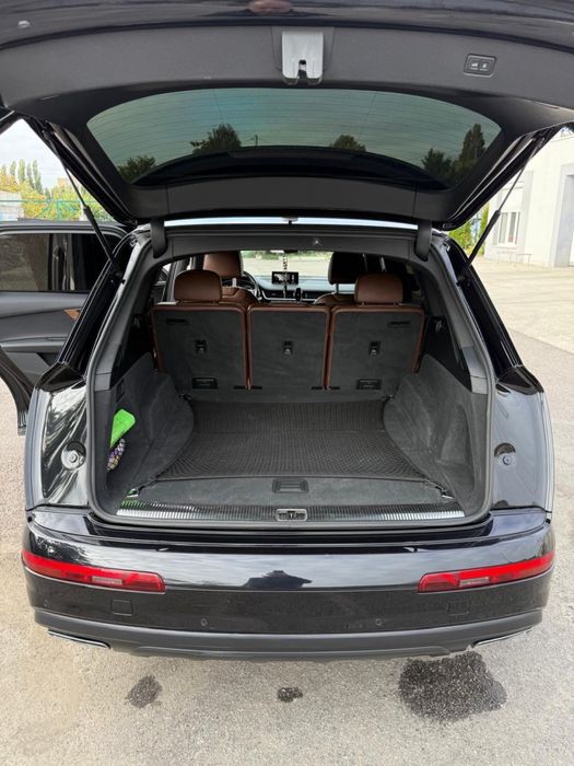 AUDI Q7 2017 року Typ 4M 3.0 TDI Tiptronic (272 к.с.) Quattro, Base