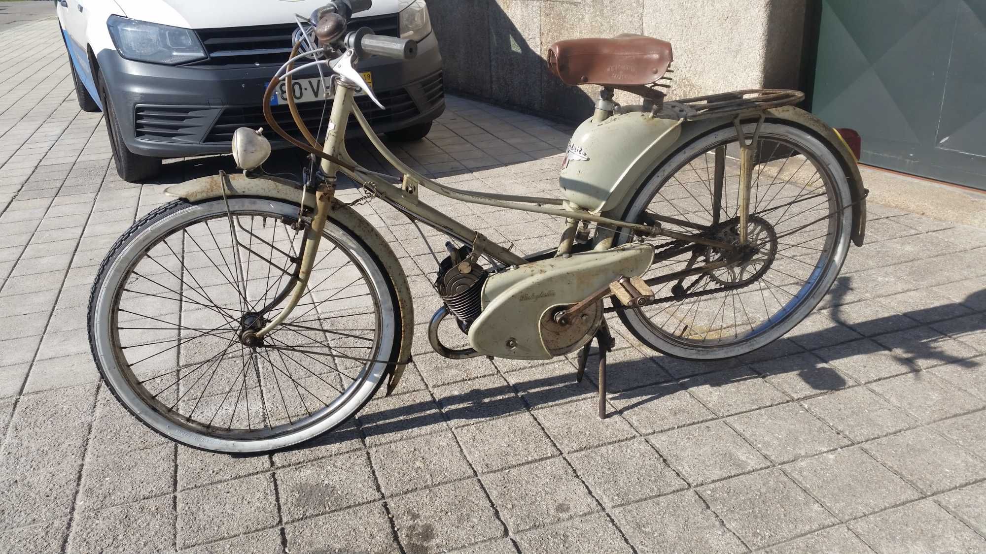 Mobilete Motobecane Av32