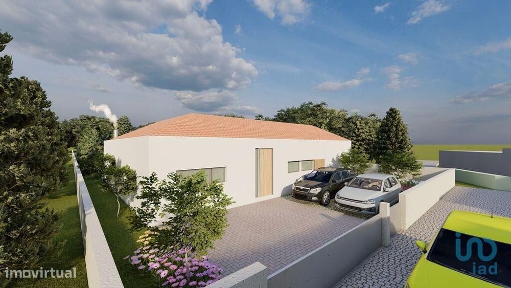 Terreno em Mouçós e Lamares de 1495,00 m2