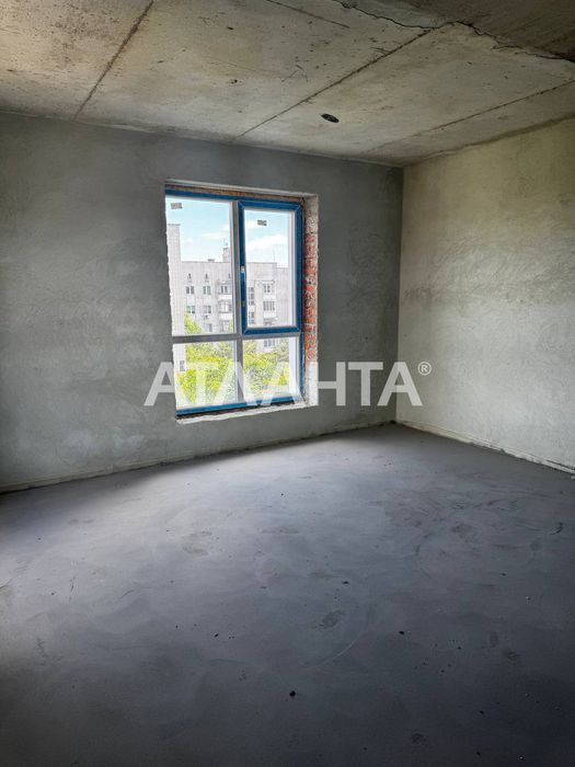 Дворівнева квартира з мансардою у зеленій зоні