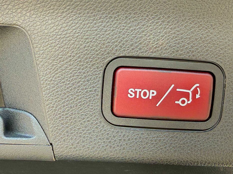 Mercedes-Benz GLE-Class 2018 Офіційний не Фарбований