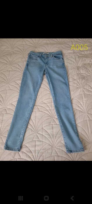 Levi's 711 rozmiar 25W /28L