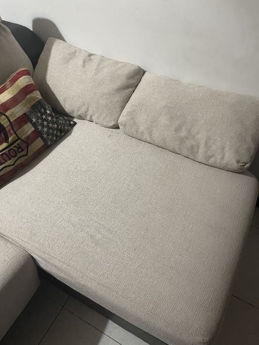 Sofá com chaise longue