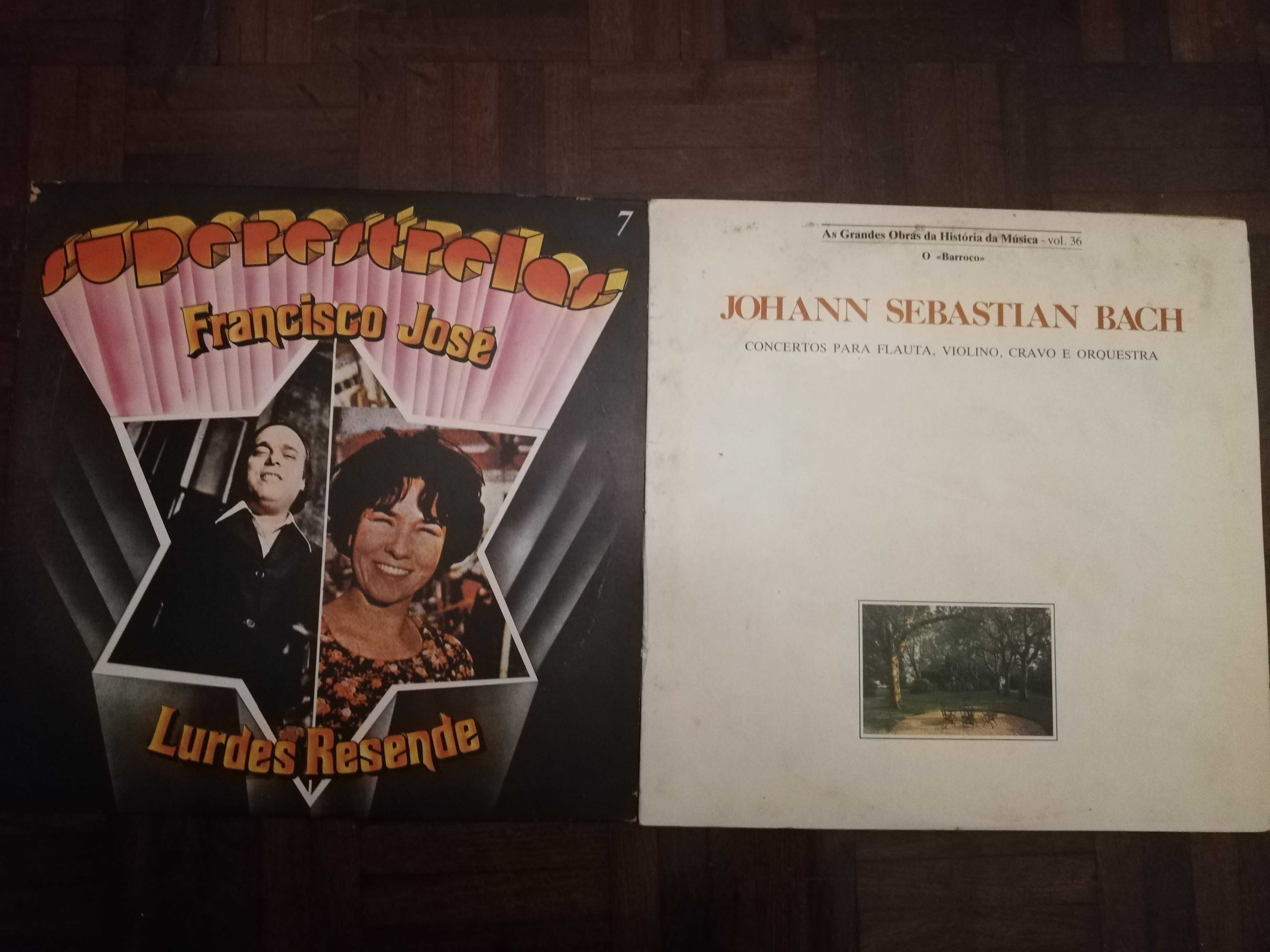 Conjunto de 22 discos de vinil