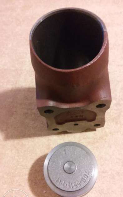 Tłok+cylinder fi 95 mm MF URSUS 5714,6014,6824