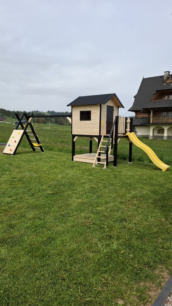 Plac zabaw  piaskownica zjeżdżalnia domek dla dzieci huśtawka Czarny