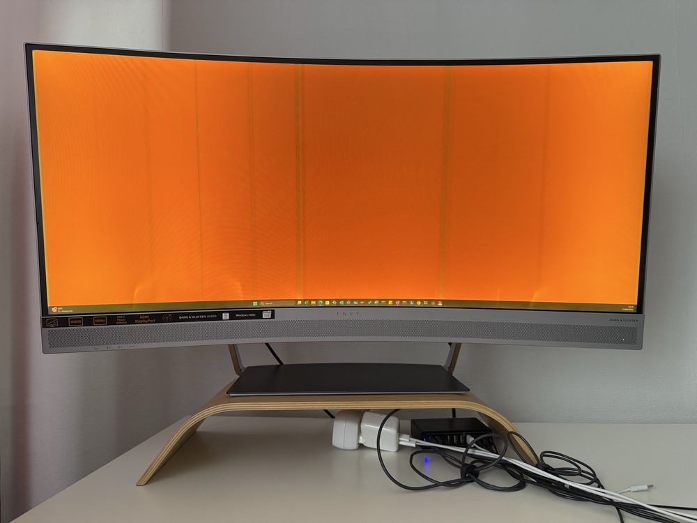Monitor HP ENVY 34/34 -in Curved Display