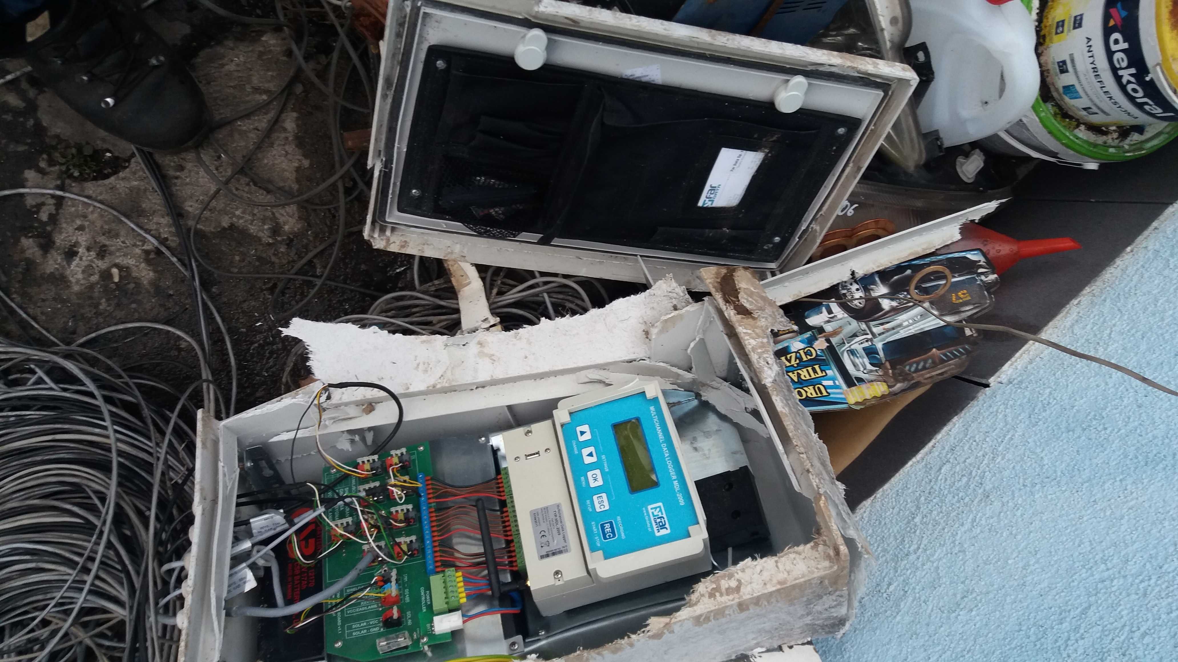 data logger - rejestrator danych z masztu pomiarowego