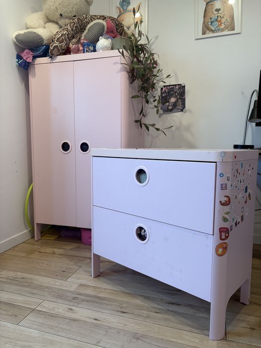 Szafa i komoda Busunge Ikea różowa