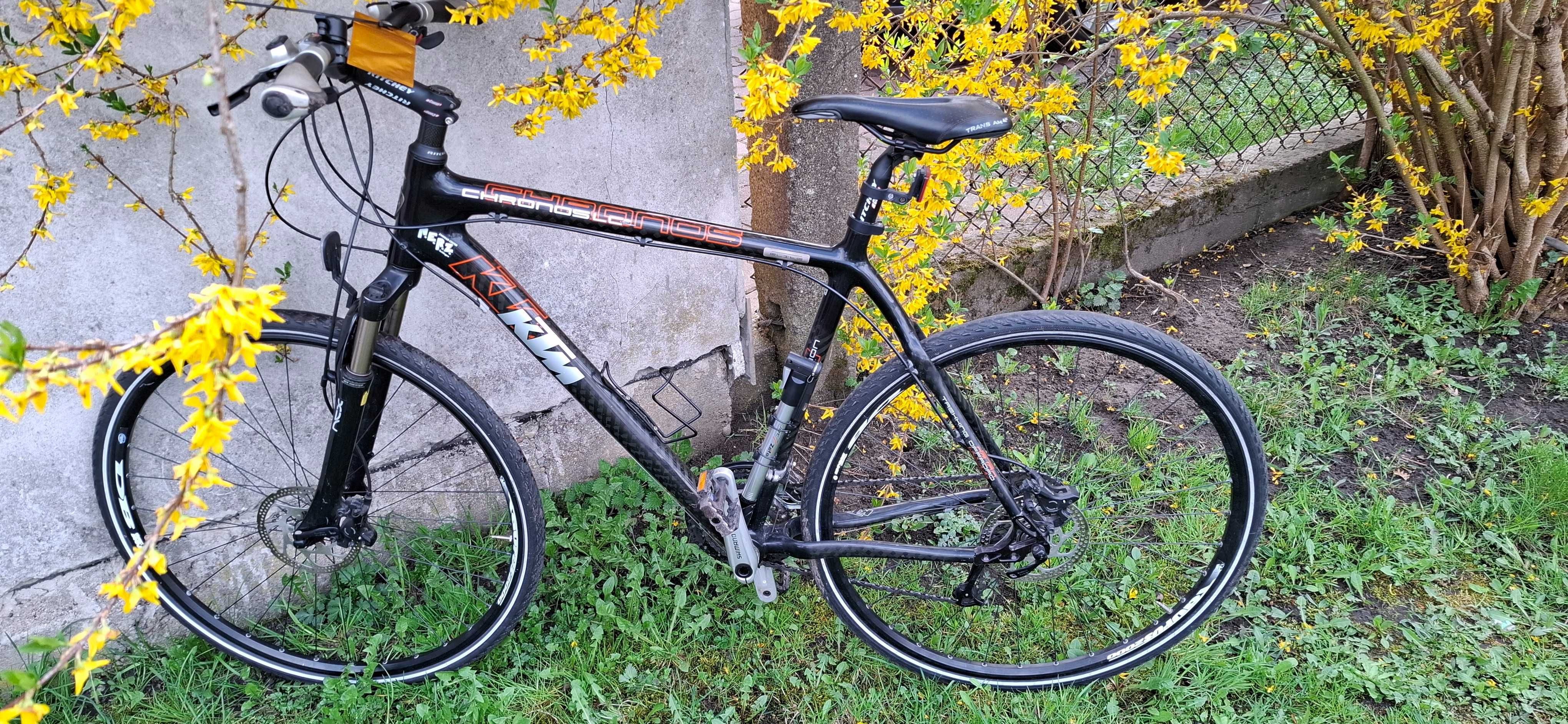 Rower KTM Chronos z karbonu