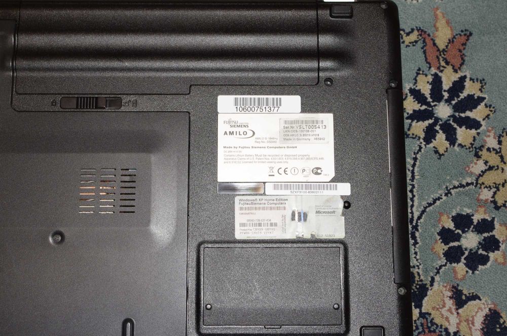 Laptop Siemens Amilo 1848+u