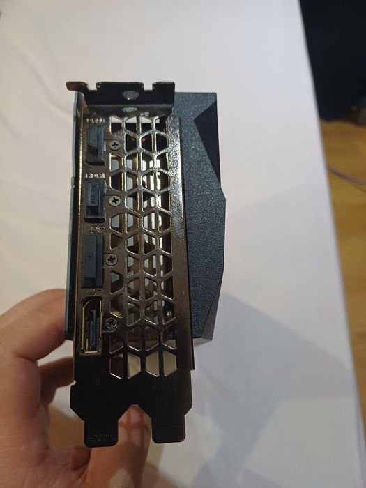 Radeon™ RX 6800 XT GAMING OC 16G