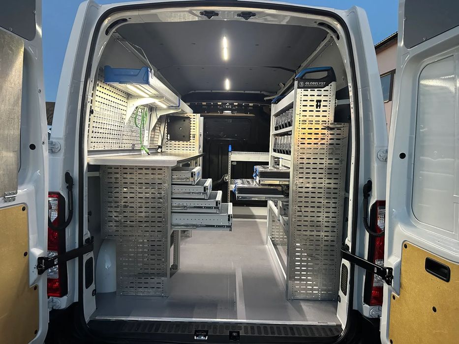 Renault Master 2.3 DCI Zabudowa Warsztatowa SORTIMO Światłowód  2.3 DCI 145KM Przetwornica prądu 230v / 2x WEBASTO / WARSZTAT mobilny