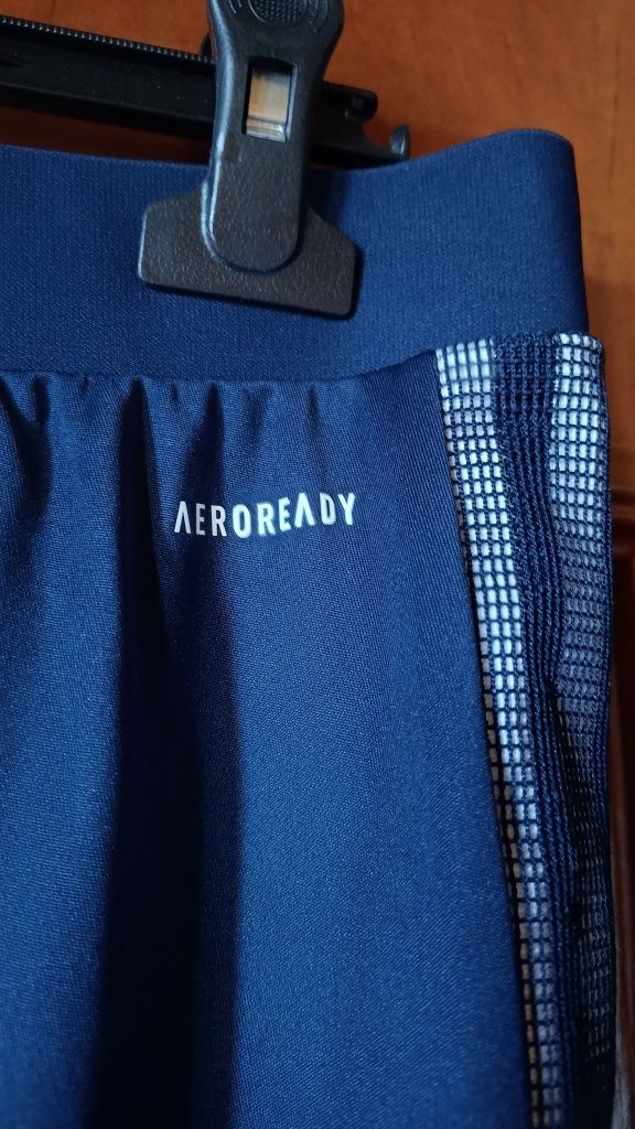 Adidas Aeroready  Męskie spodenki sportowe z nogawką do kolan, XL