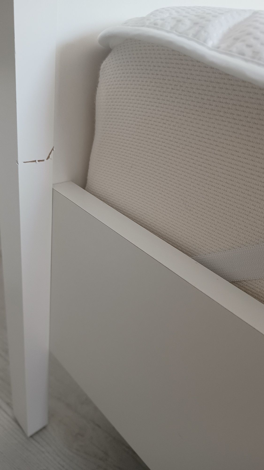 Łóżko dziecięce MIA MI08 90x200 stelaż, materac, pokrowiec Agata Meble