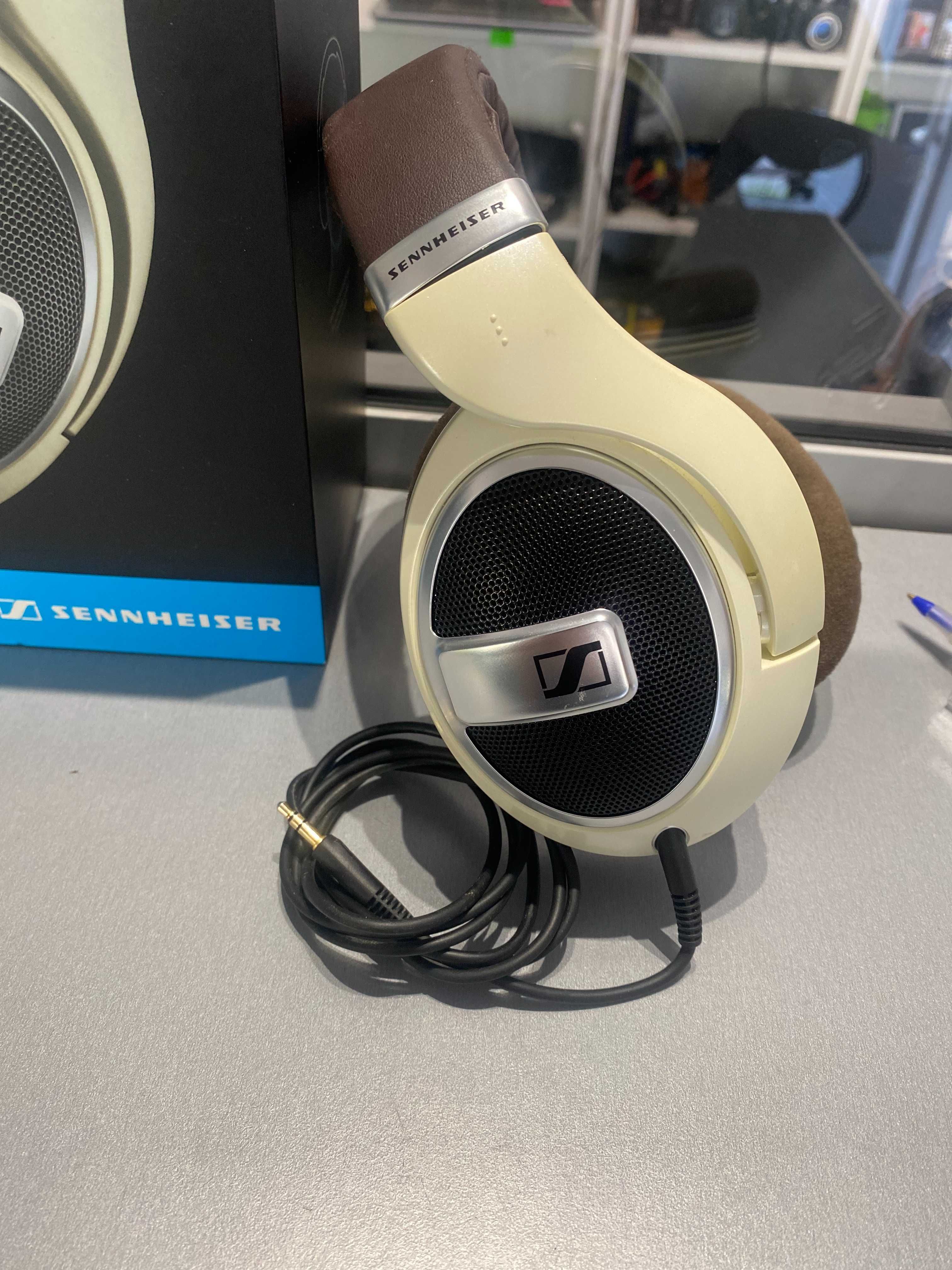 Słuchawek Premium Sennheisera HD599