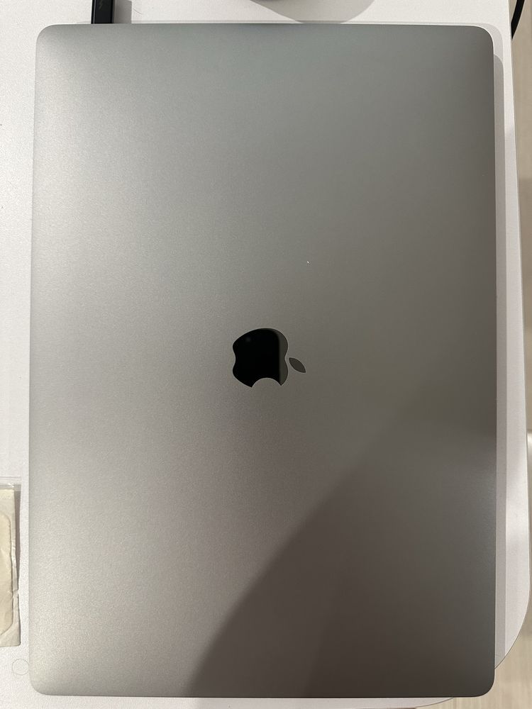 Macbook pro 2019 16 | 512GB 16 Ram 5300M i7