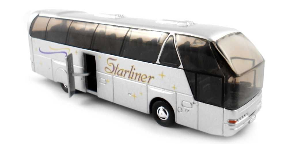 Autobus Neoplan Starliner WELLY 1:64 srebrny