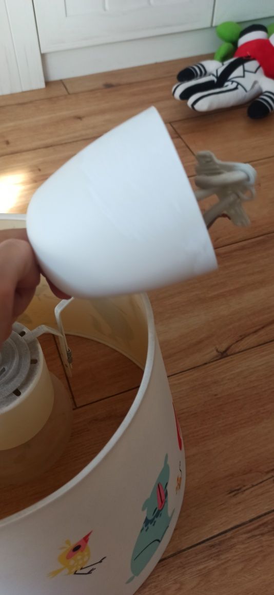 Klosz lampa jattendal Ikea zwierzęta