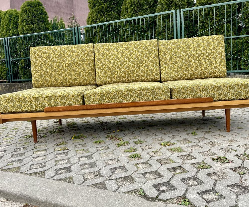 Sofa rozkladana. Czechoslowacja.