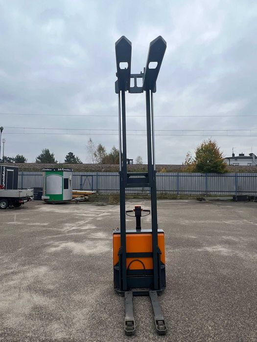 Paleciak elektryczny STILL EGV S13 + ładowarka