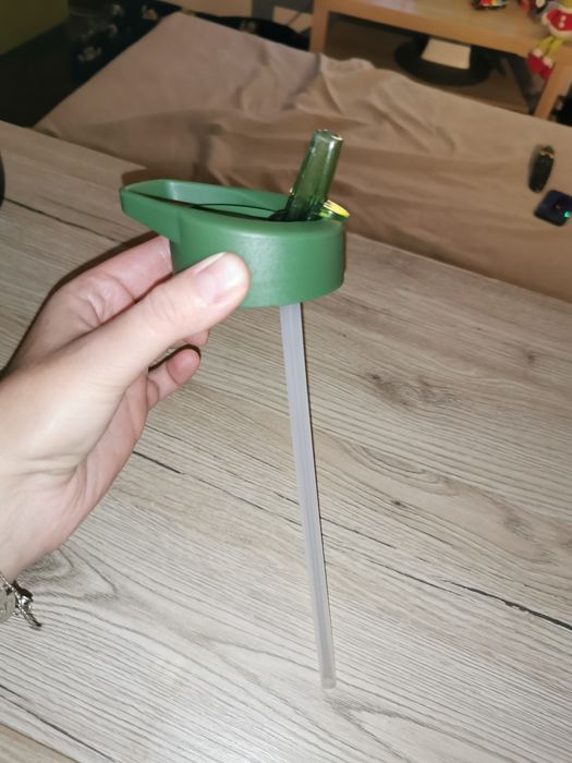 Wydam nowa nieużywana nakrętkę ze słomką na bidon 700 ml