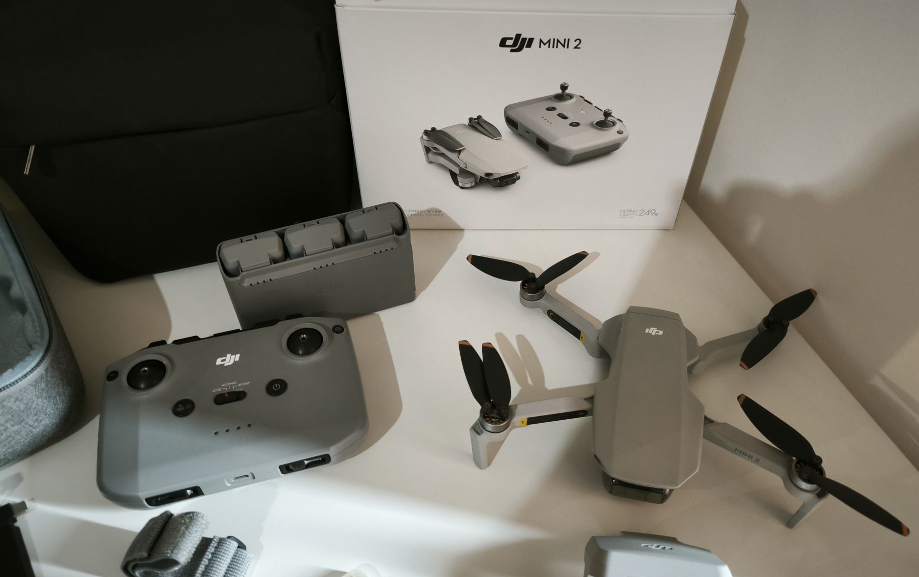DJI mini 2 fly more combo + extras