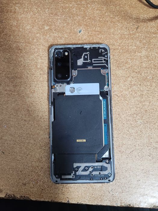 Samsung s20 5 g донор чи під ремонт