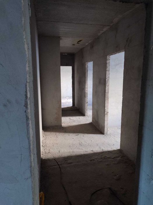 Квартира 2-кім  60 м2. Можна заходити на ремонт