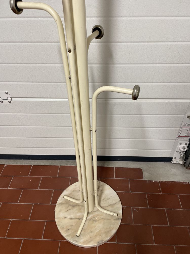 Cabide de Pe para Pendurar Roupa - Bege