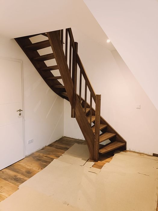 Tanie schody samonośne