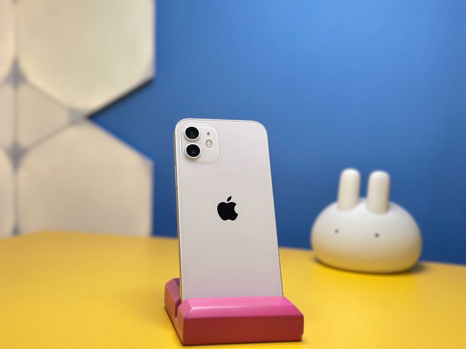 Смартфон Apple iPhone 12 128GB White (143622) Б/У З ГАРАНТІЄЮ