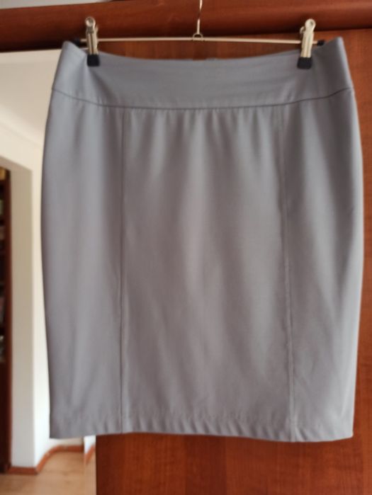 Юбка трикотин светло серого цвета