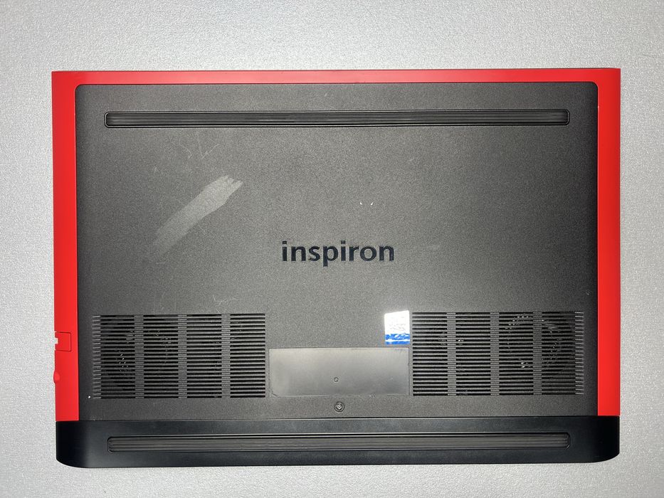 90 Ноутбук Dell Inspiron 7577 i5-7300HQ/16/628/GTX1050/15,6/60Hz