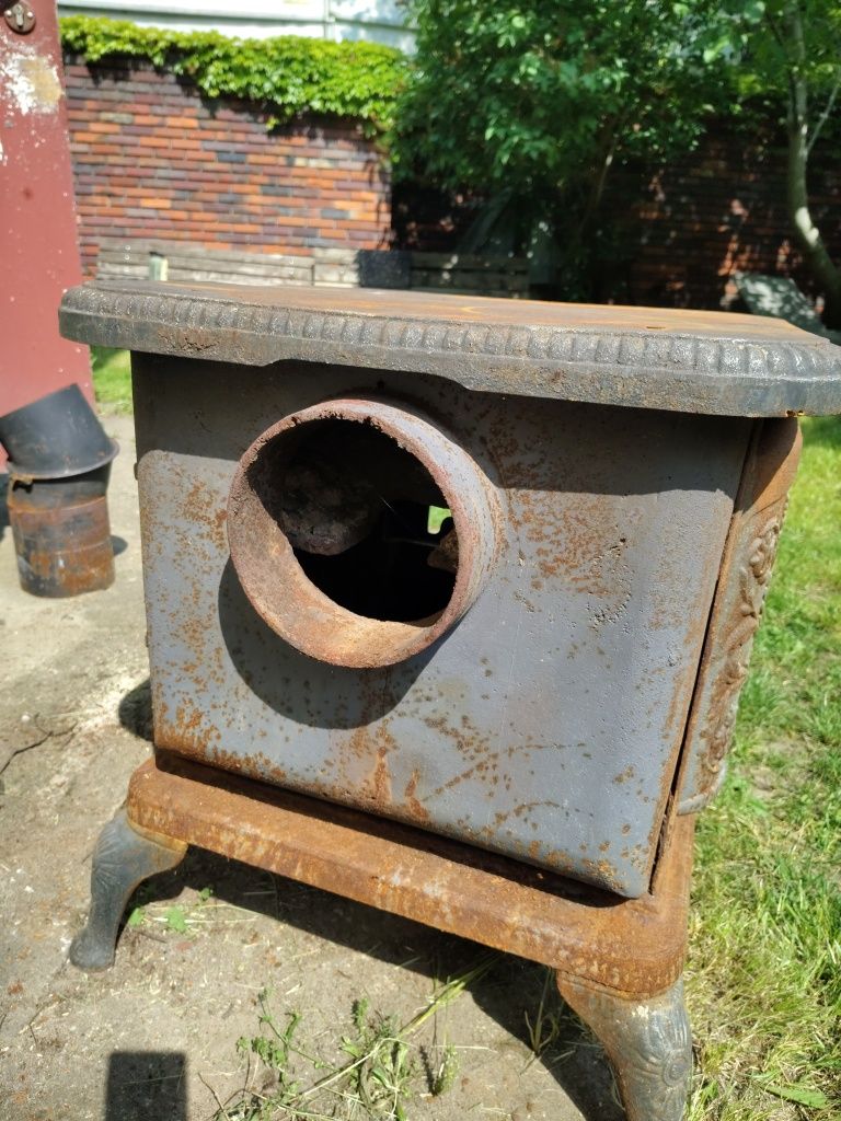 Piec kominkowy koza żeliwna