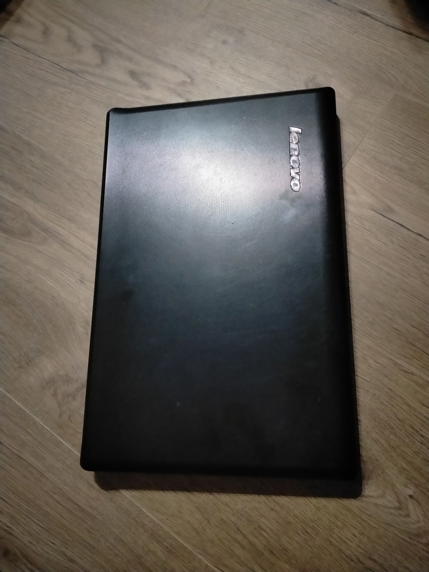 Laptop Sony Vaio i Lenovo