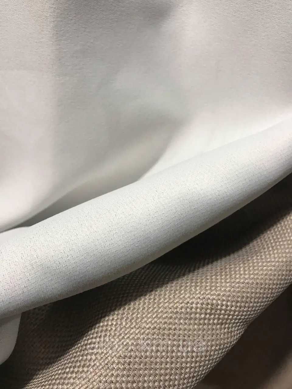 Продам бежеву штору блекаут 2,6*5м