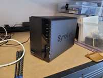 Synology DS220+ ; 2x HDD 4 TB WD Red; 4 GB RAM