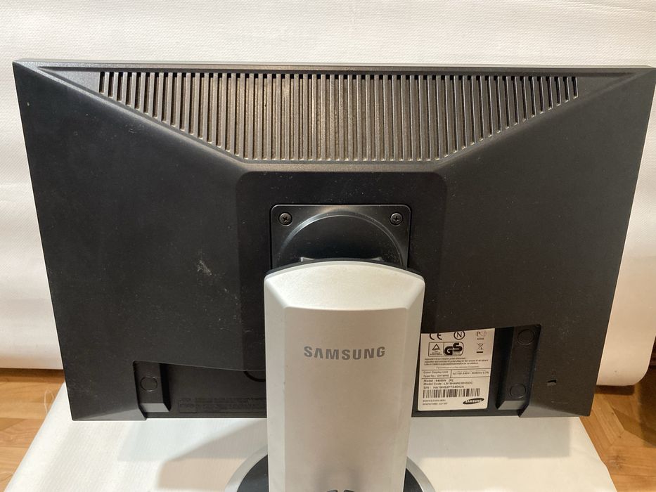 монитор от samsung