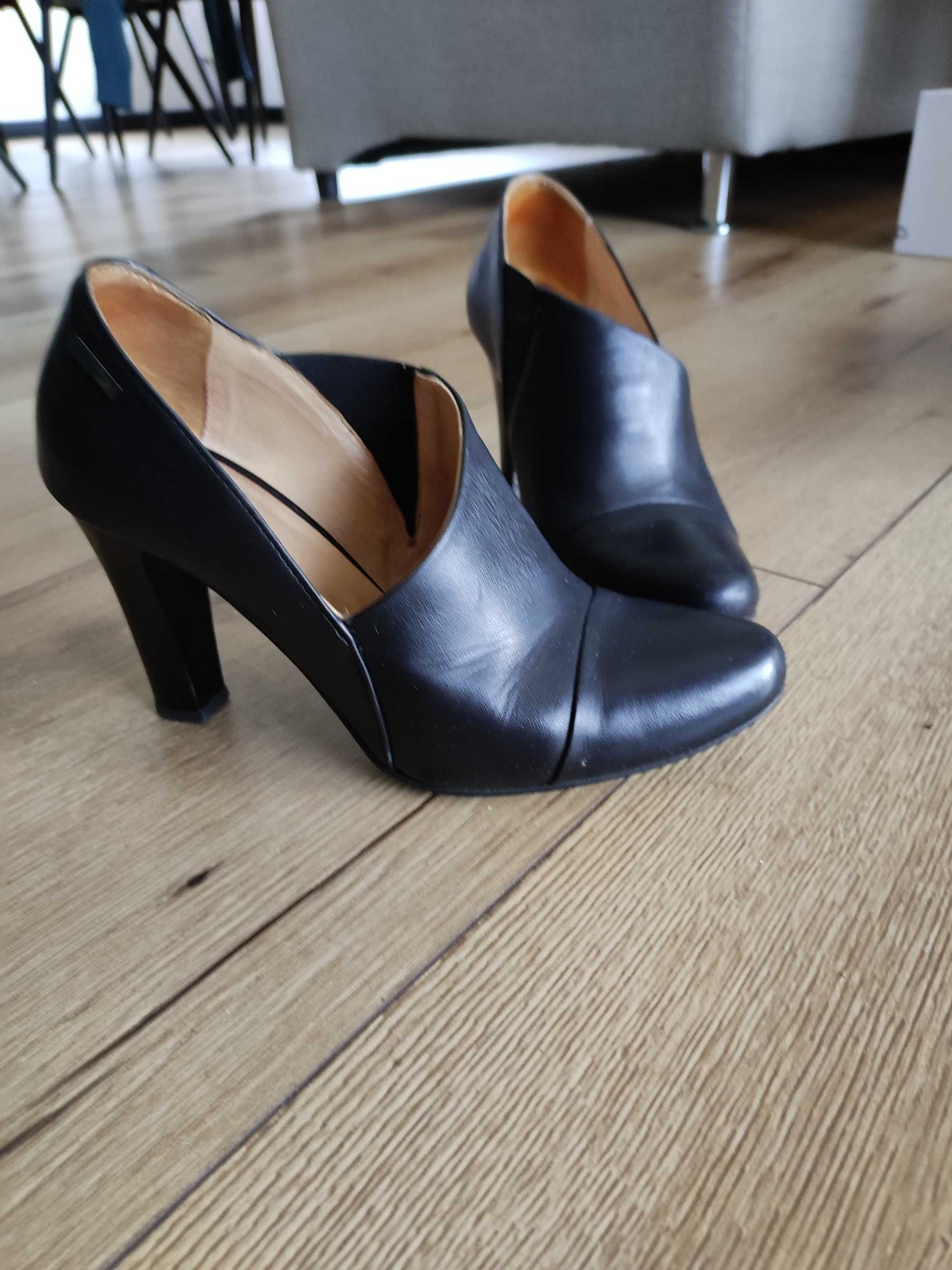 Buty obcas rozmiar 38