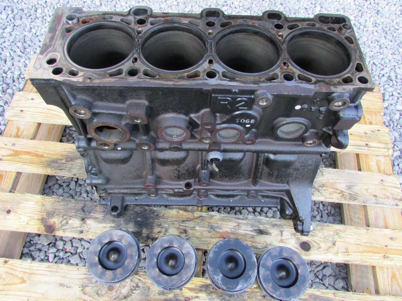 Blok silnik tłok mazda cx7 2.2 citd