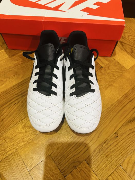 Бутсы Nike Majestry размер 36,5