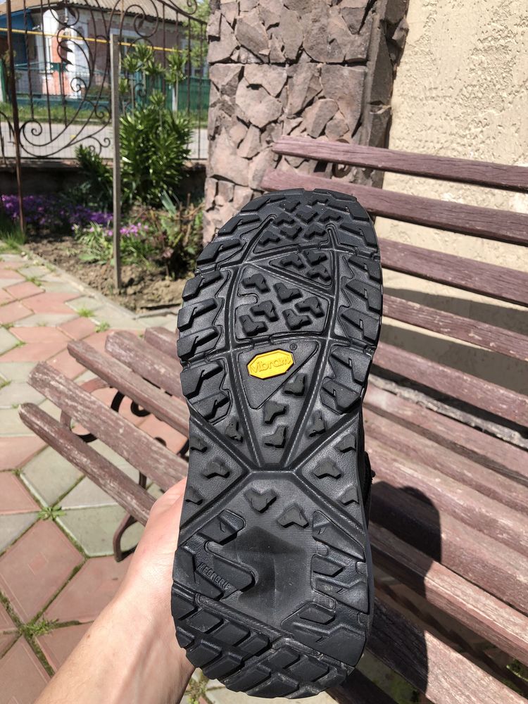 Hoka one one kaha 1 low gtx